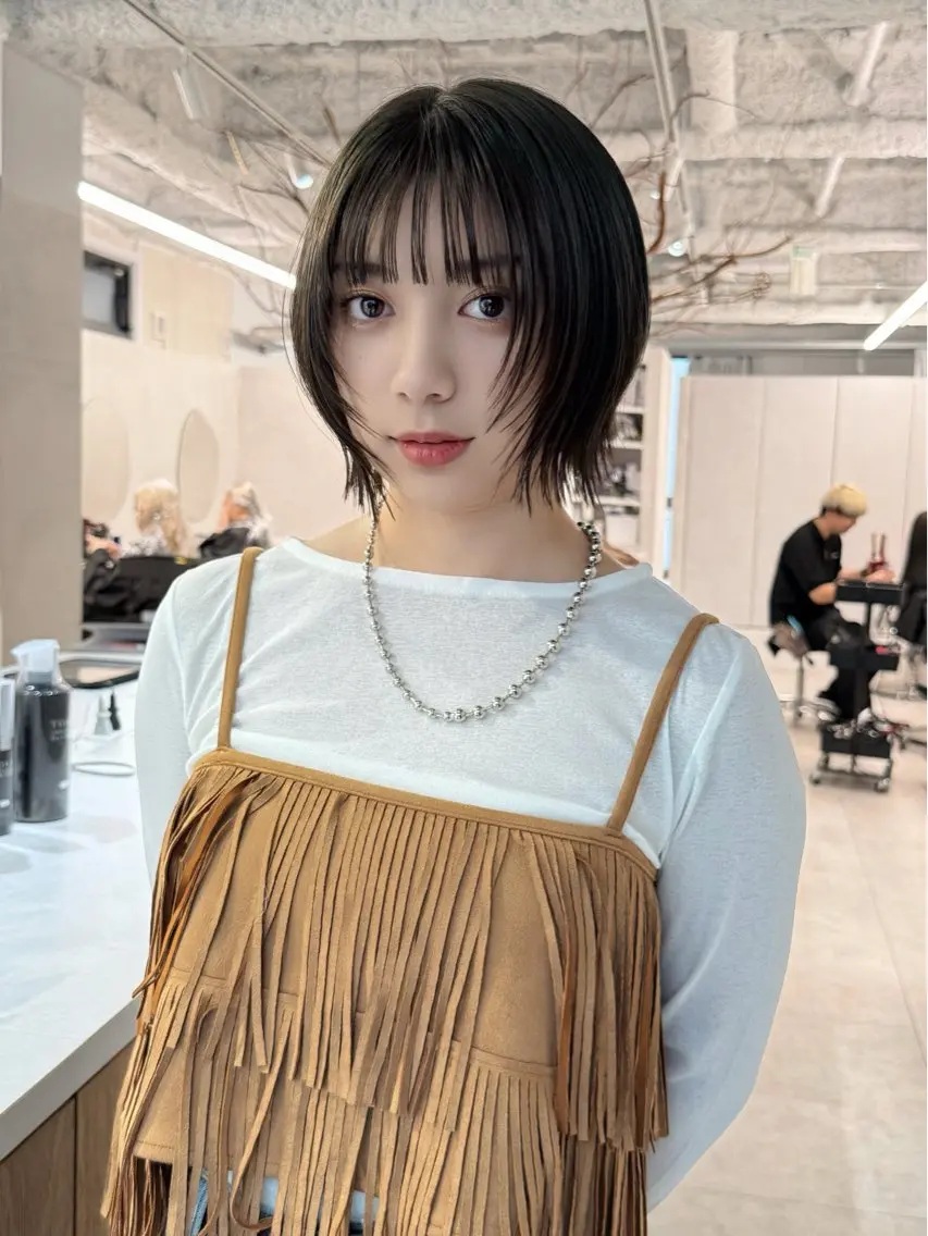 ショート ✨レイヤー・ブリーチ なしダブル特化✨のヘアスタイル