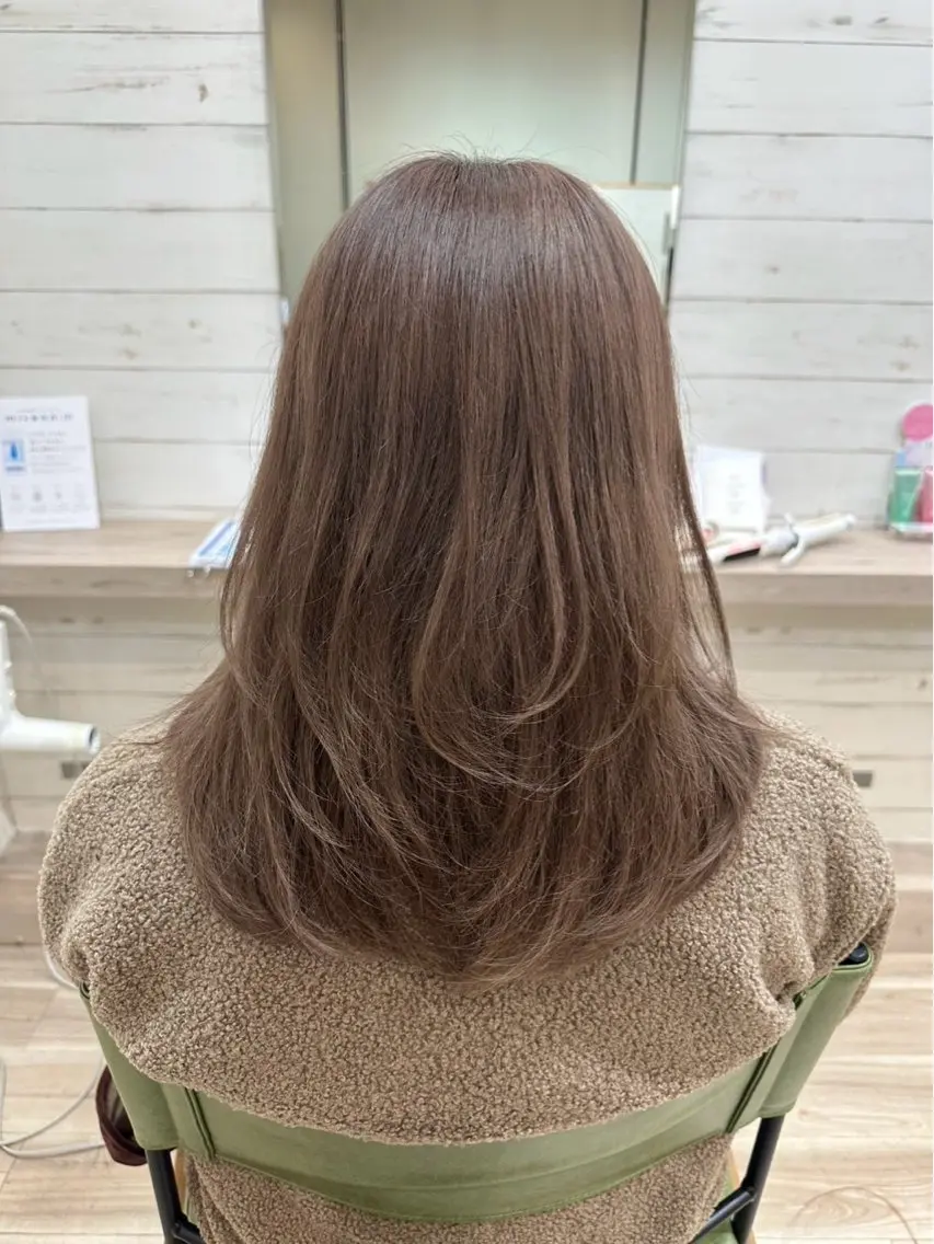 セミロング カット ヘアカラー MELIA/佐藤 美歩のヘアスタイル