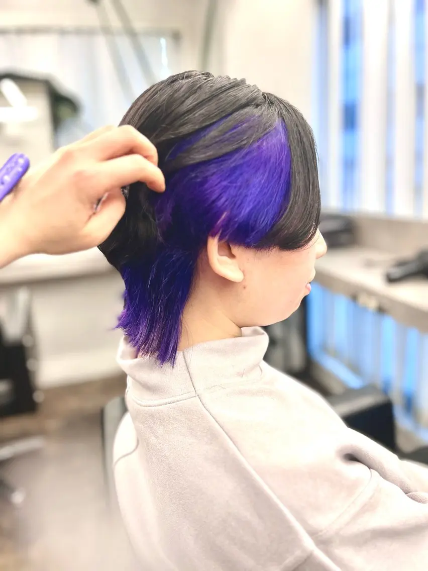 ミディアム カラー バイオレットカラー ウルフカット カット ヘアカラー 透明感カラー特化🫧 🦋栗原🦋のヘアスタイル