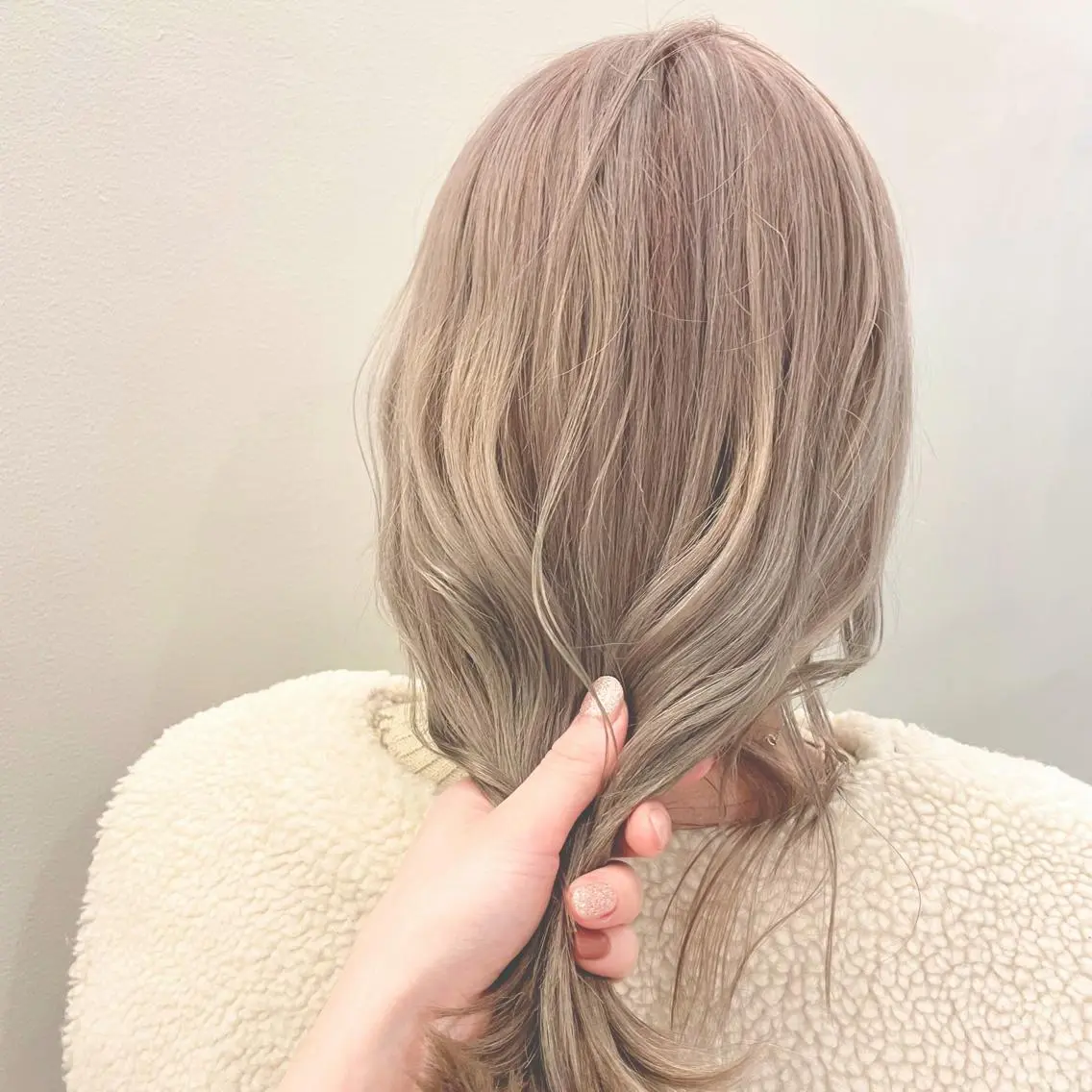 ロング カラー 髪質改善✨️透明感カ ラー✧*。山下さいみのヘアスタイル