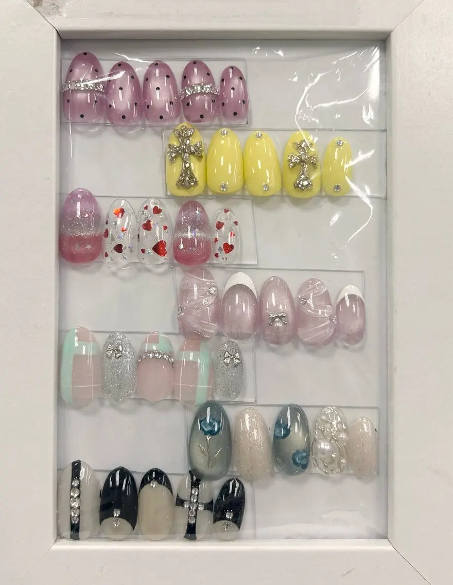 ネイル ハンドネイル Bianca  🎀 Hayakawaのネイルデザイン