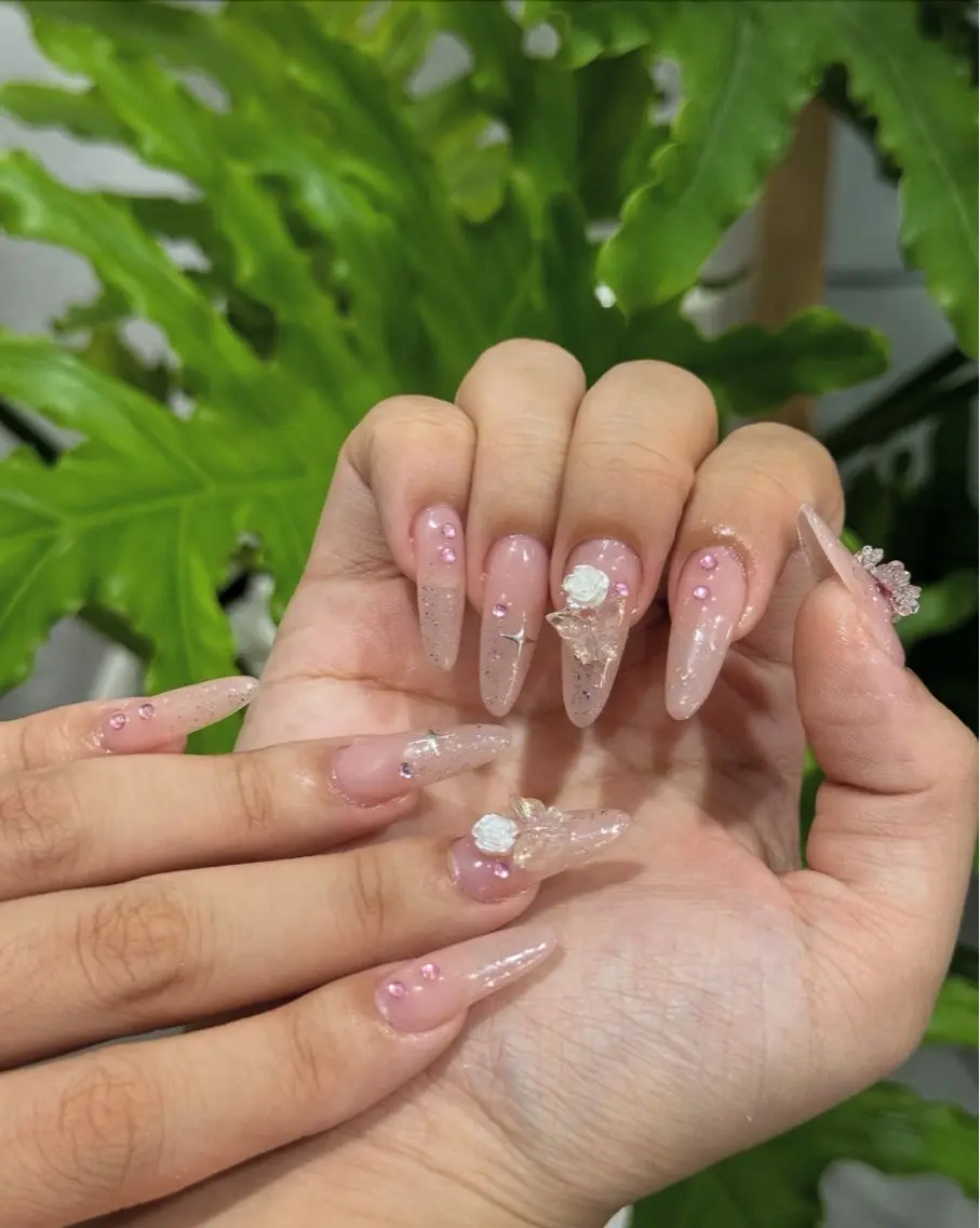 ネイル アートネイル オーロラネイル ブルー チークネイル フットネイル ハンドネイル NAILS168 新大久保店のネイルデザイン