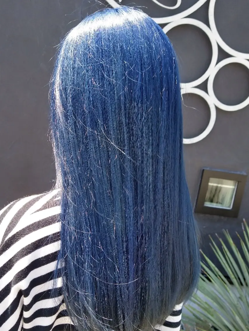 ロング カラー 藤本 咲紀のヘアスタイル
