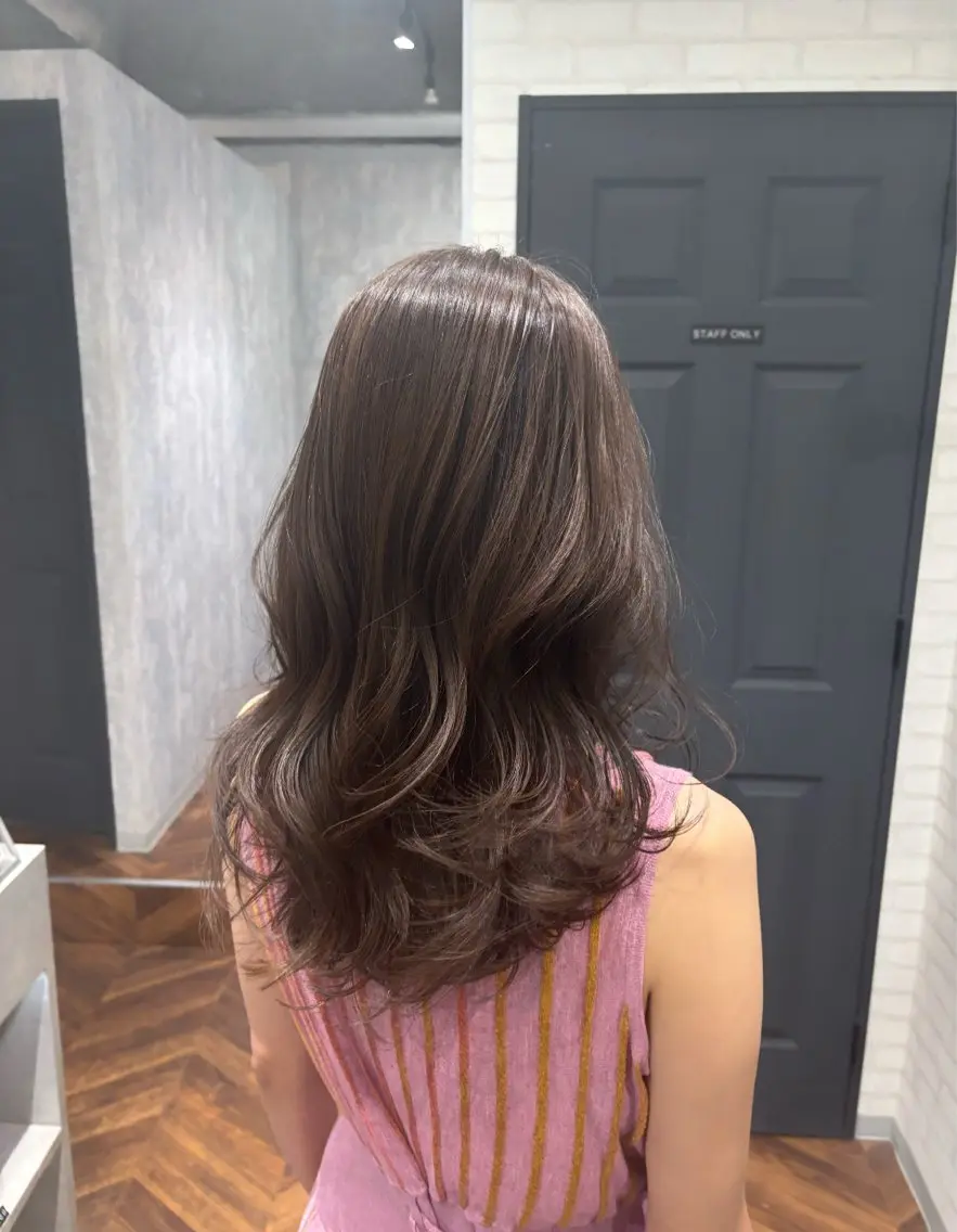 セミロング カラー ヘアアレンジ カット ヘアカラー トリートメント kei🤎ベージュ /透明感カラー/博多のヘアスタイル