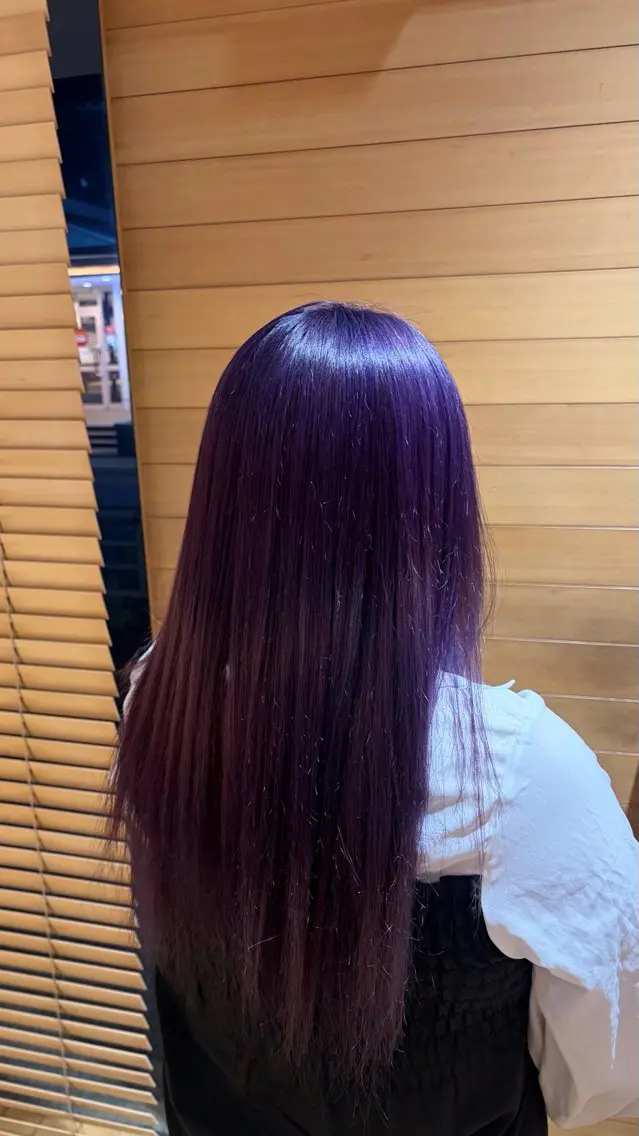 ロング カラー 山口 彩水のヘアスタイル