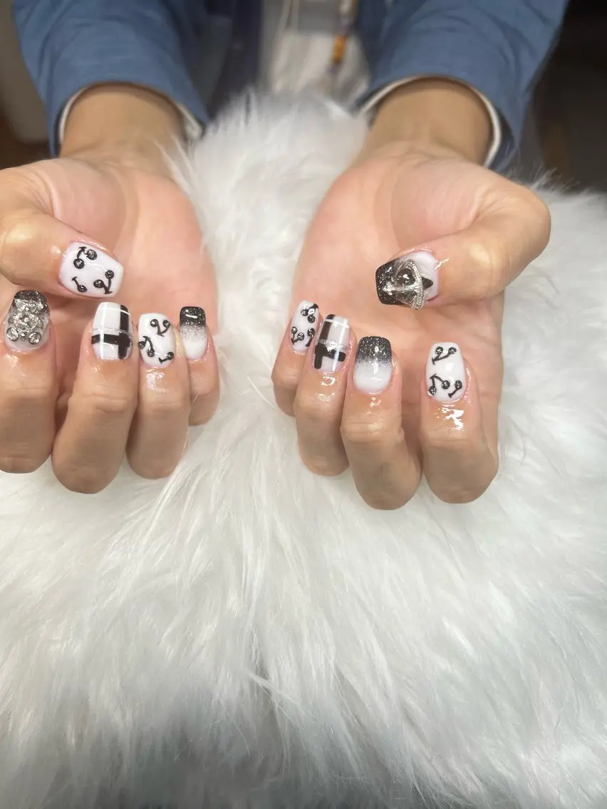 ネイル Queen Nail 柏店 クイーンネイルのネイルデザイン