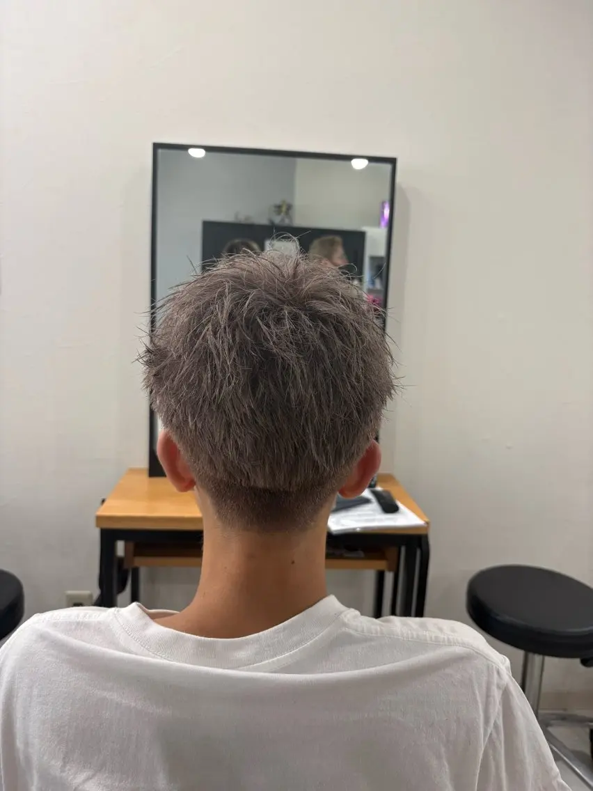 カラー メンズ メンズブリーチ ブリーチ 下北沢メンズパーマ 特化園田　楓莉のヘアスタイル
