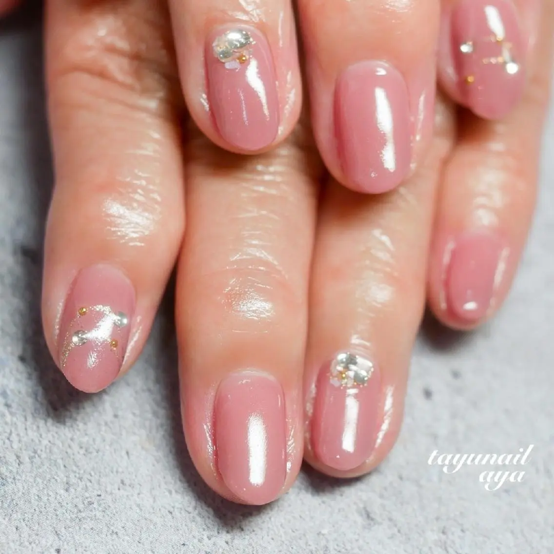 ネイル ブルー ジェルネイル キラキラネイル パラジェル 冬ネイル ネイルサロン 【たゆnail】のネイルデザイン
