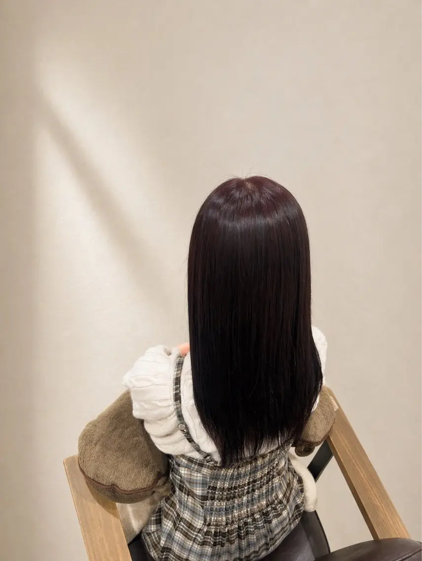 ロング カラー ボルドーカラー ヘアカラー トリートメント 艶カラー/レイヤー カット🫧あいりのヘアスタイル