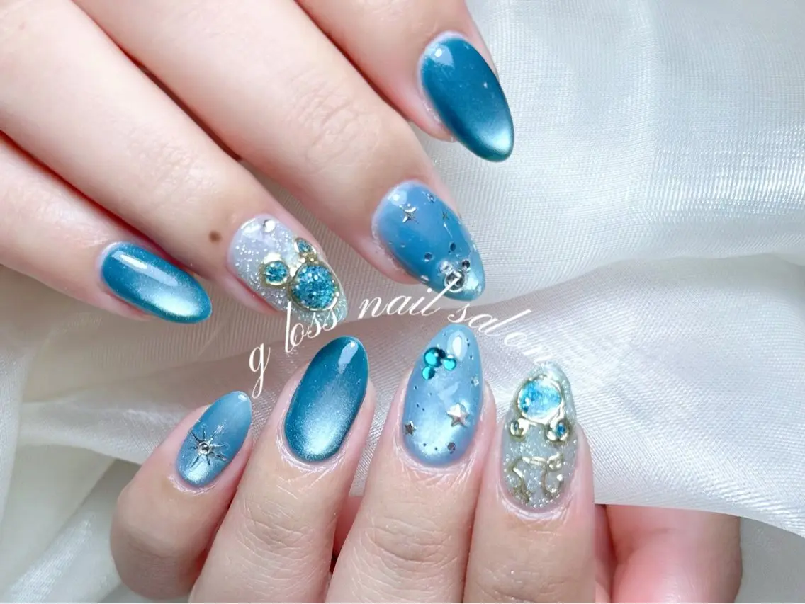 ネイル りこ🫧 gloss nailのネイルデザイン