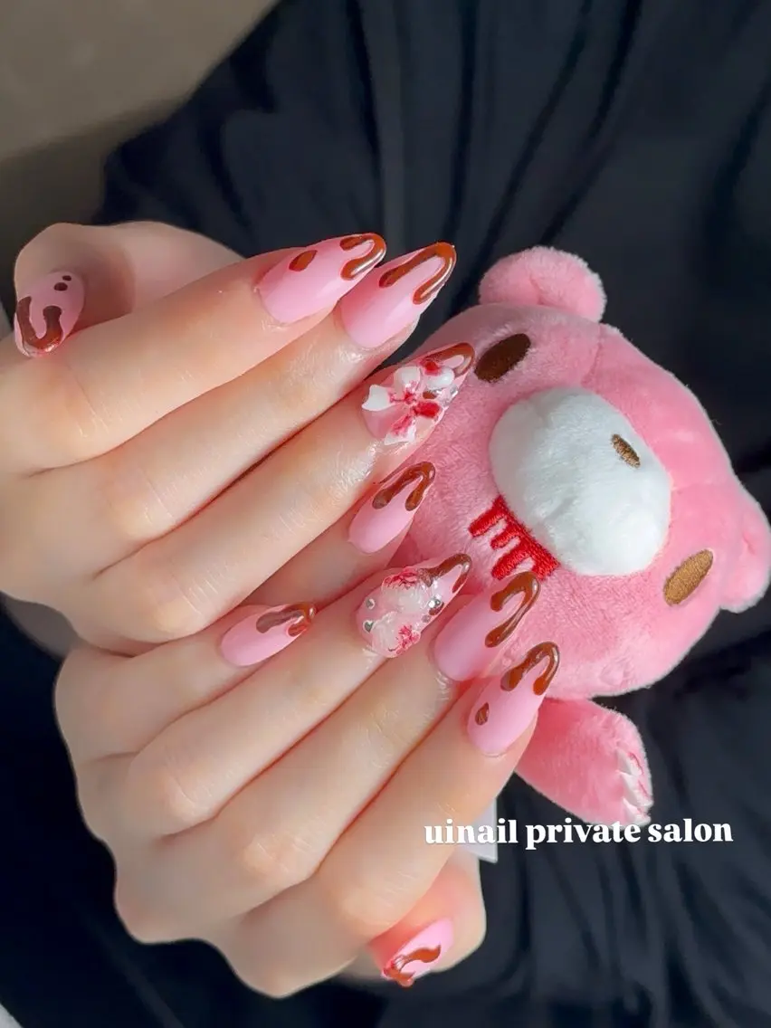 ネイル ハンドネイル uinail 【ウイネイル】のネイルデザイン