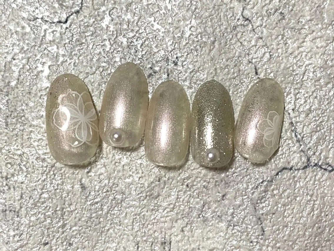 ネイル オーロラネイル フラワーネイル フットネイル フレンチネイル ジェルネイル mogunail &blowのネイルデザイン