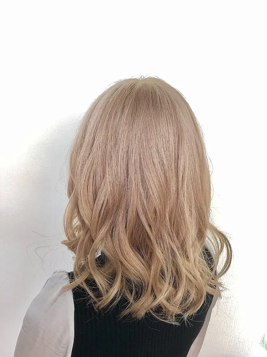 ミディアム カラー ヘアアレンジ カット ヘアカラー ゲーマー美容師 KENTOのヘアスタイル