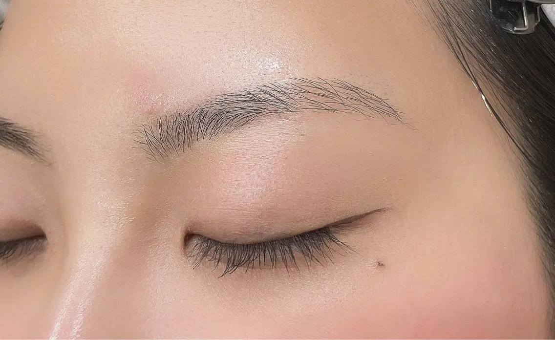 アイブロウ ワックス脱毛 眉カット その他(アイブロウ) une FEMINの眉毛・アイブロウイメージ