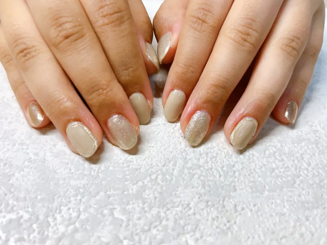 ネイル オーロラネイル フラワーネイル フットネイル フレンチネイル ジェルネイル ハンドネイル mogunail &blowのネイルデザイン