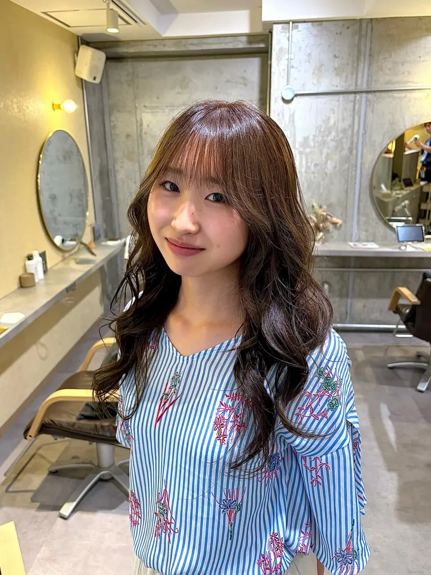 ロング カラー 透明感カラー 本城 真奈のヘアスタイル