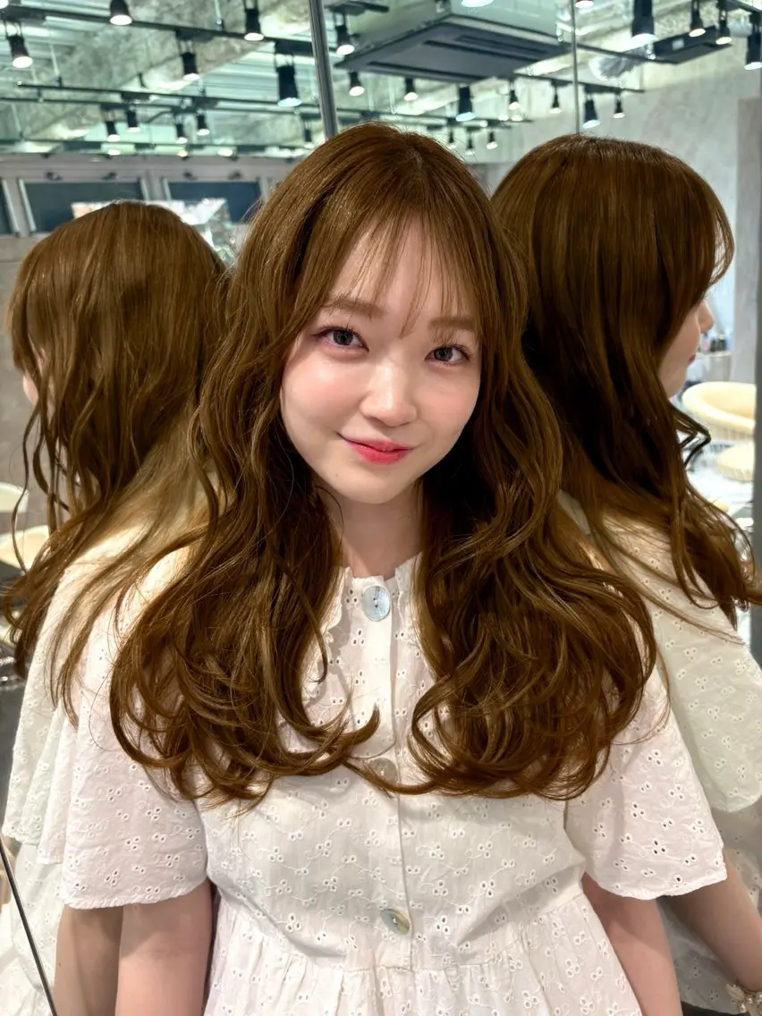 ロング カラー ベージュカラー ブラウンカラー 透明感カラー マロンブラウン オリーブベージュ ヘアカラー トリートメント 顔周りレイヤーカット /髪質改善/ゆう🤍のヘアスタイル