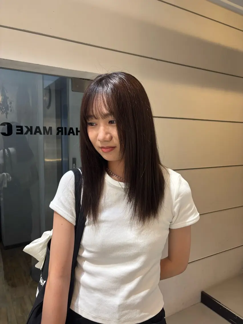 セミロング ヘアカラー トリートメント chic 米満 柚月のヘアスタイル