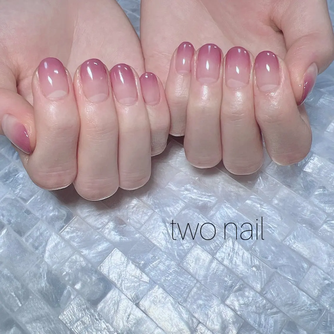 ネイル ネイルチップ ホワイト ハンドネイル two nailのネイルデザイン