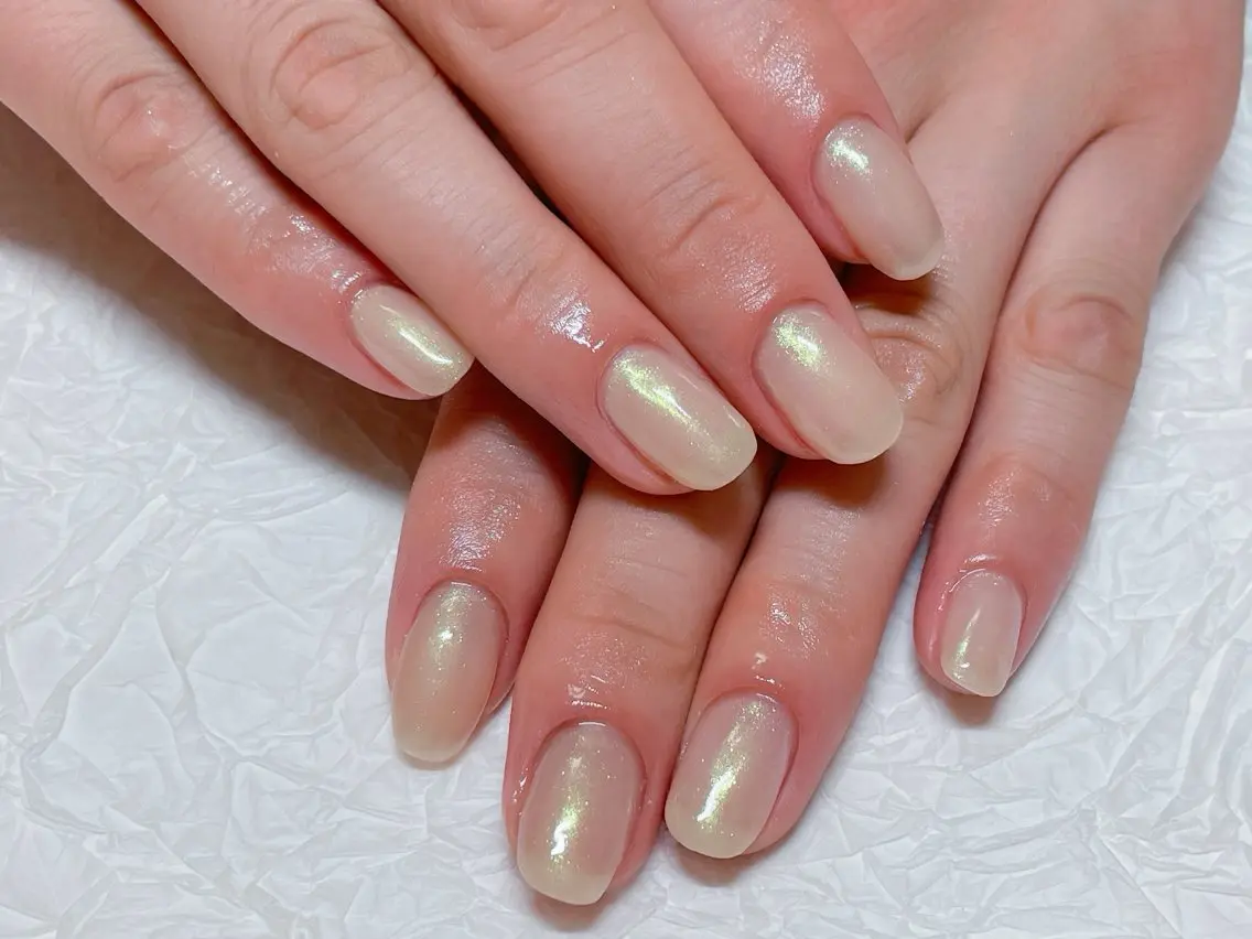 ネイル オーロラネイル ワンカラーネイル 💫ゆか_ Nailartistのネイルデザイン