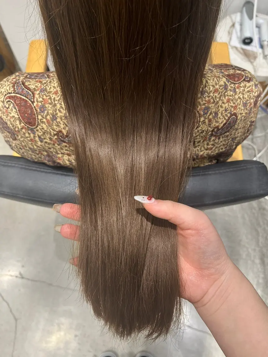 カラー Moe .⋆𝜗𝜚のヘアスタイル