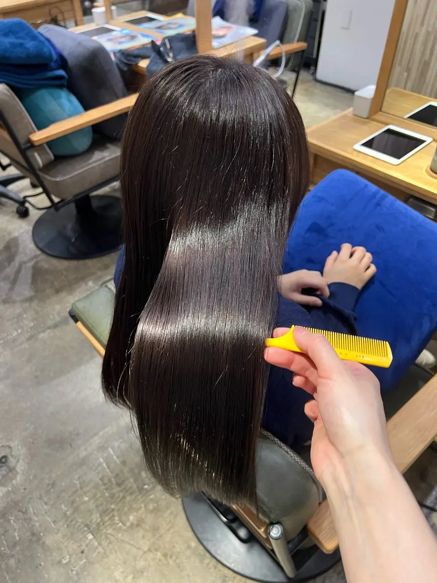 カット＋縮毛矯正＋カラー＋11stepオッジオットトリートメントの写真