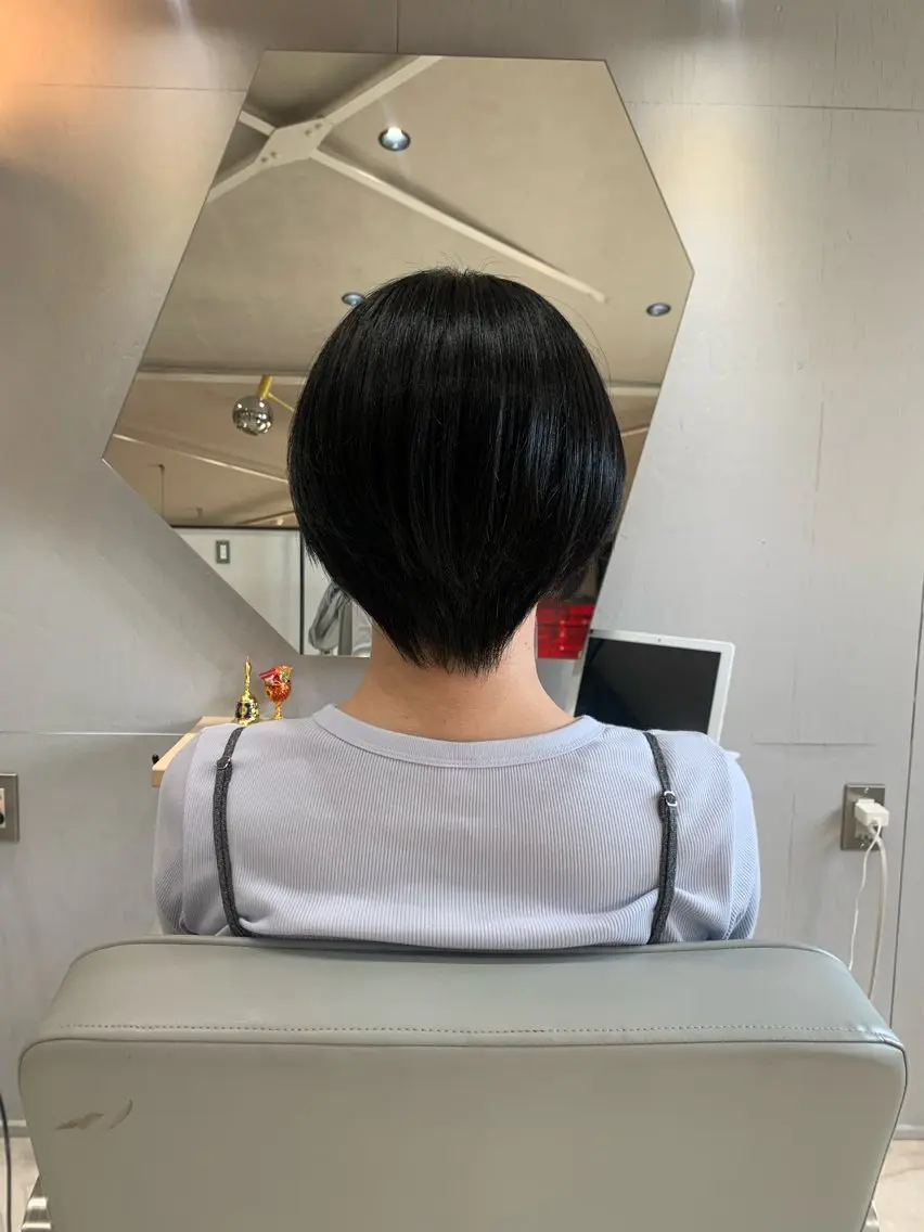 ショート 本多 永佳のヘアスタイル