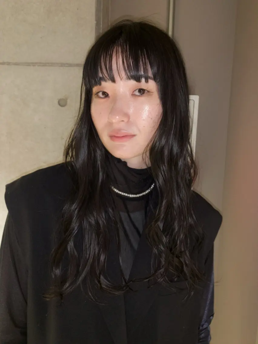ロング カラー ヘアカラー yiye shioriのヘアスタイル