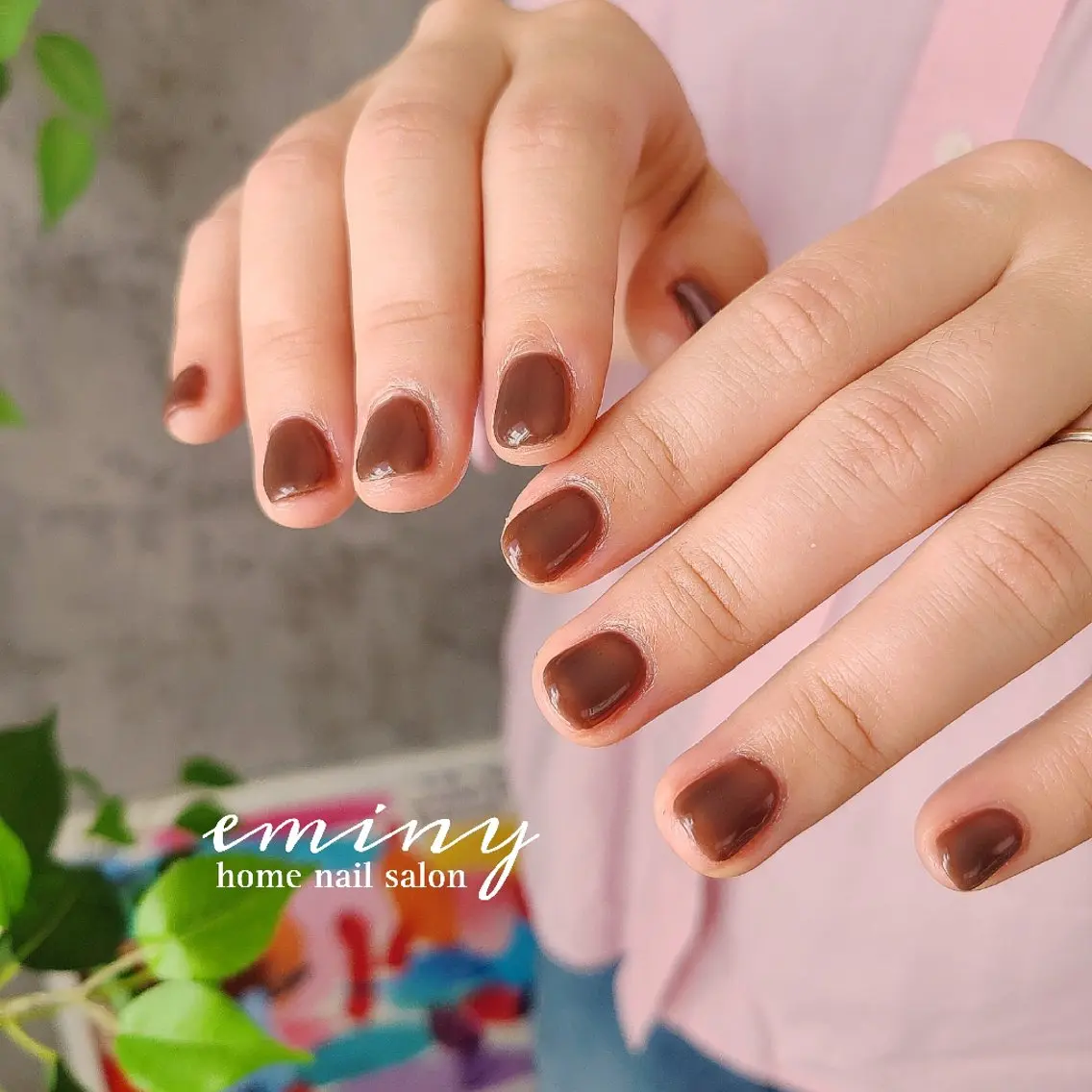 ネイル ブラウン ワンカラーネイル ショートネイル シンプルネイル 冬ネイル ハンドネイル nail salon  eminyのネイルデザイン