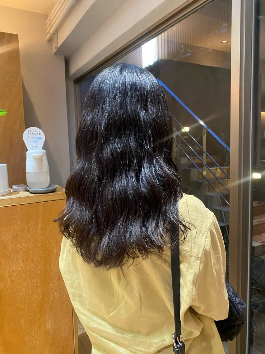 セミロング カット パーマ トリートメント 大人可愛い♡コテ巻き パーマ🌼杉田 萌恵のヘアスタイル
