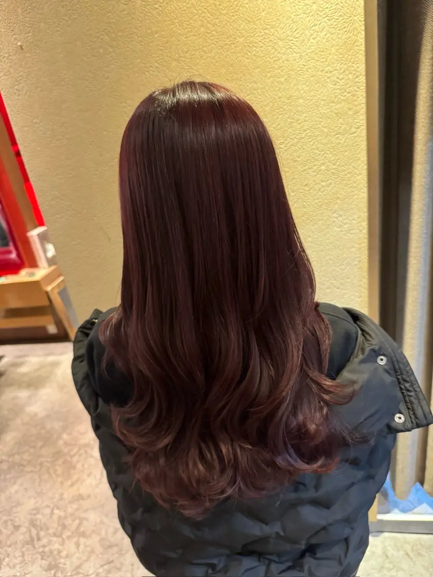 ロング カラー 藤井 麗桜のヘアスタイル