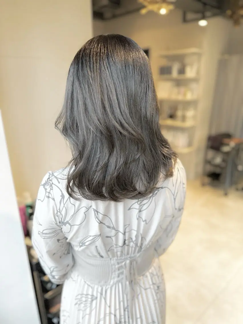 ミディアム ミディアムレイヤー 髪質改善 レイヤーカット トリートメント カット ヘアカラー トリートメント KURO/縮毛矯正 /髪質改善/レイヤーのヘアスタイル