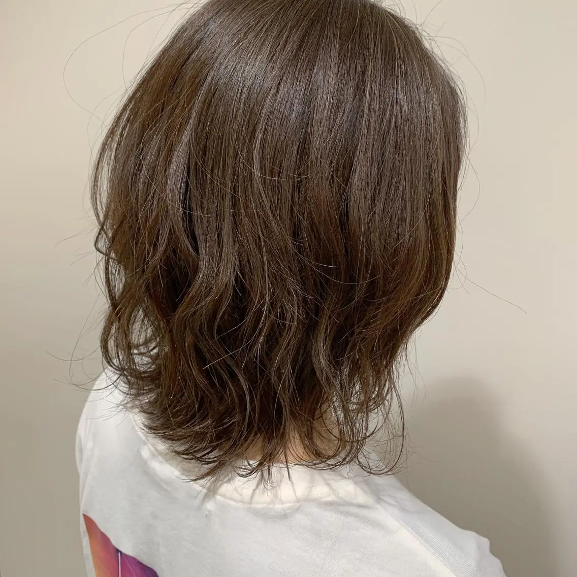 カラー 山口 莉奈のヘアスタイル