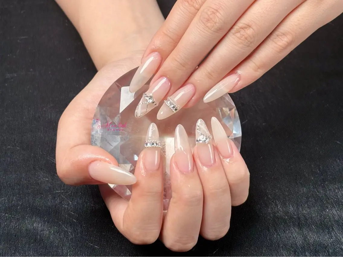 ネイル 桜ネイル 長さ出し フラワーネイル フレンチネイル ジェルネイル ハンドネイル ACon NailSalonのネイルデザイン