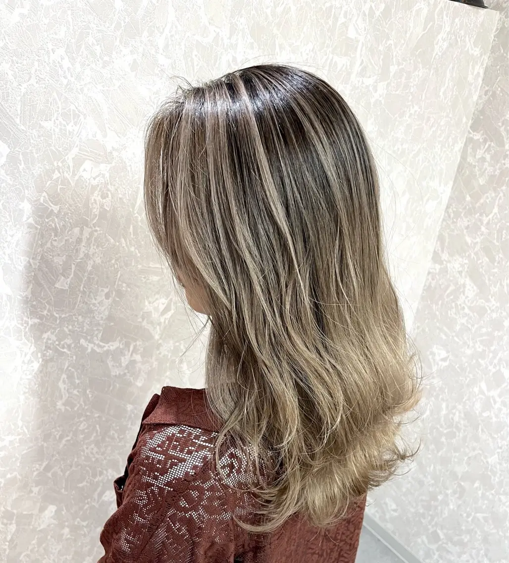 ロング カラー 池田 真衣のヘアスタイル