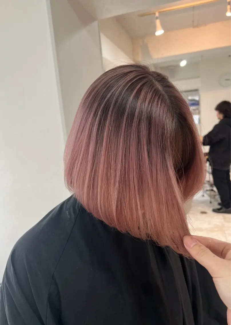 ショート カラー バレイヤージュ ベージュカラー ピンクカラー ピンクベージュ レイヤーカット 指名数No.1 /NAOYAのヘアスタイル