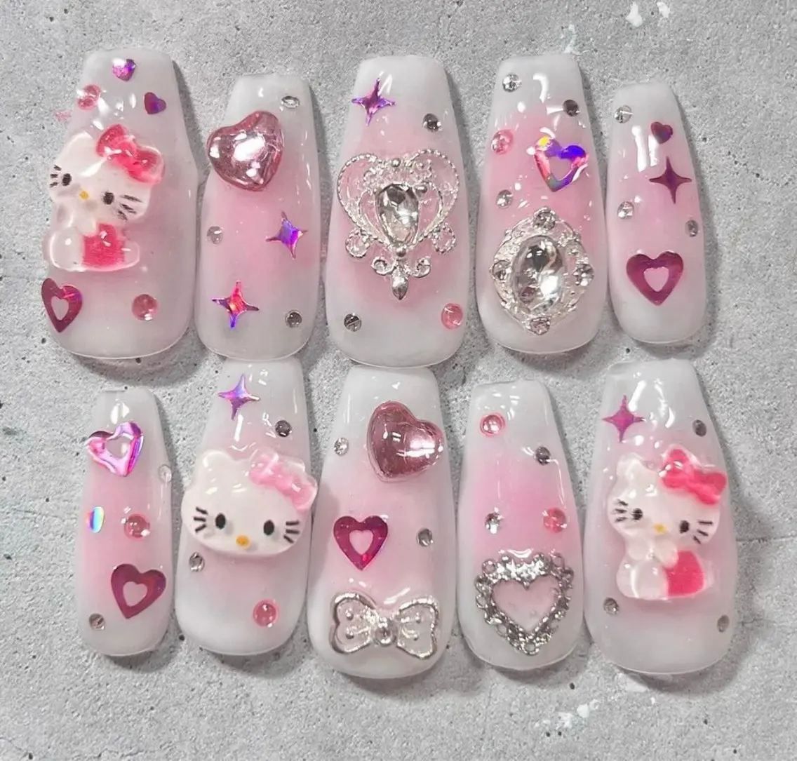 ネイル グラデーション キラキラネイル ワンカラーネイル 冬ネイル Jenn Nail Salonのネイルデザイン