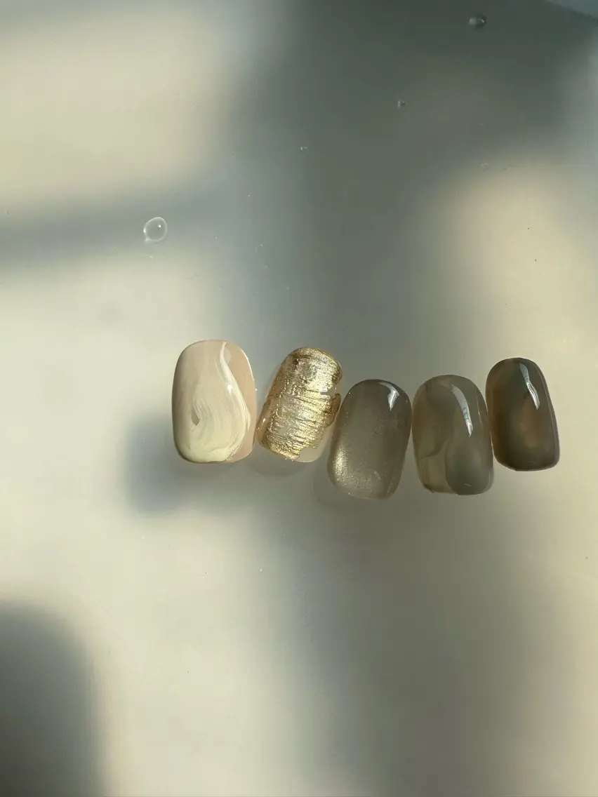 ネイル Signail +のネイルデザイン
