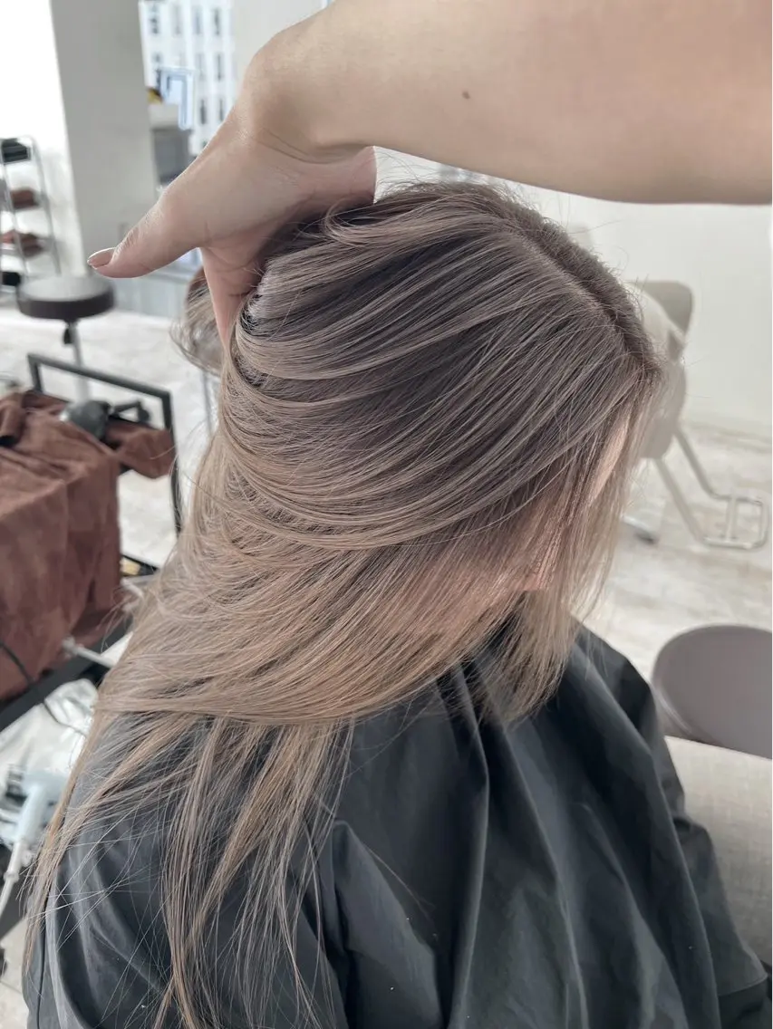 セミロング カラー バレイヤージュ ベージュカラー ホワイトベージュ レイヤーカット 指名数No.1 /NAOYAのヘアスタイル