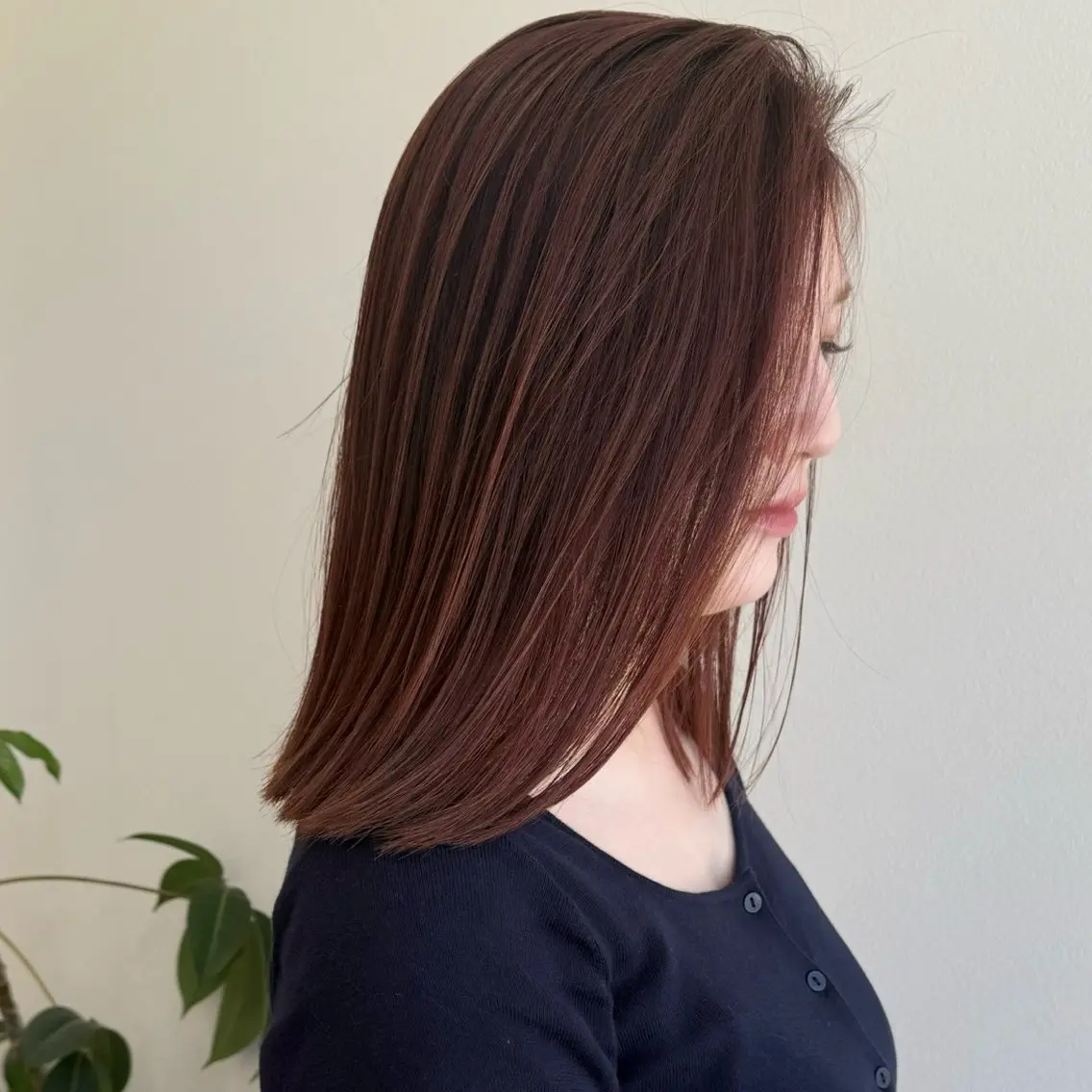 ミディアム ヘアカラー トリートメント karin /艶感カラー/カットのヘアスタイル