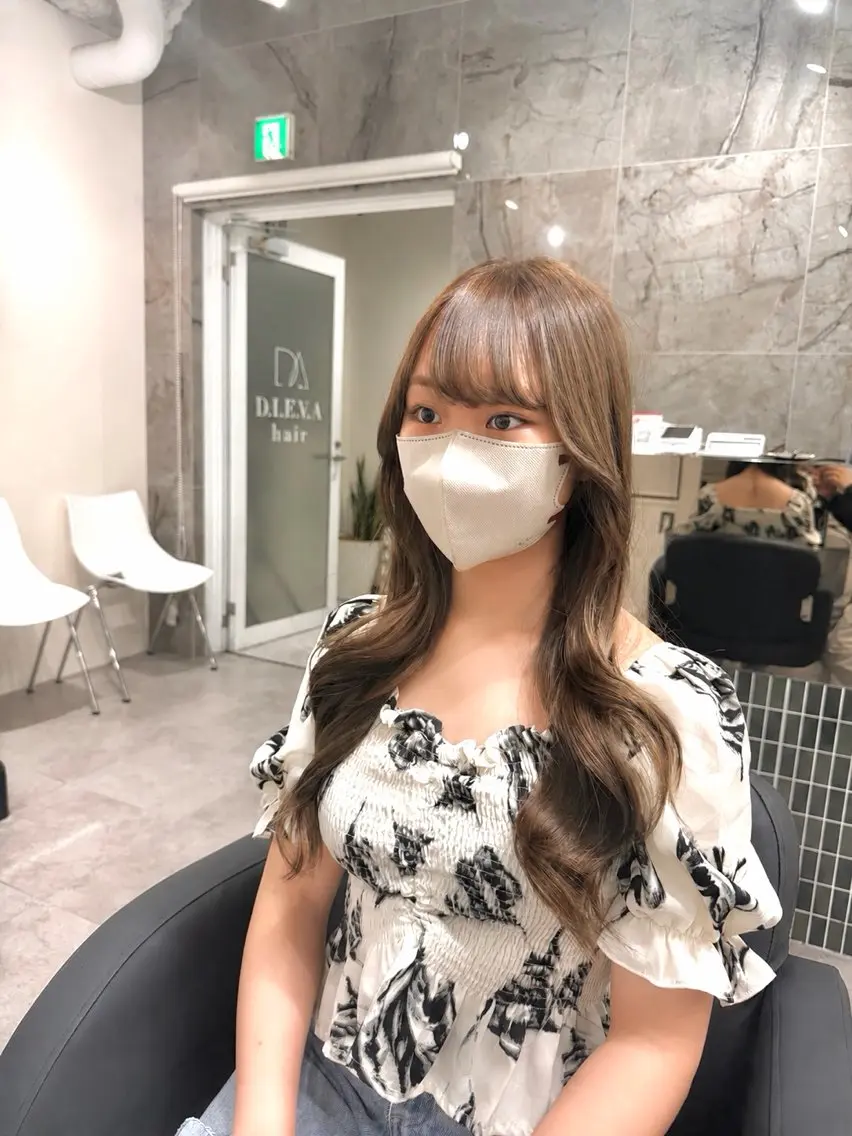 ロング カット ヘアカラー トリートメント 🫧とぅるん艶髪🫧 透明感カラー×猿渡のヘアスタイル