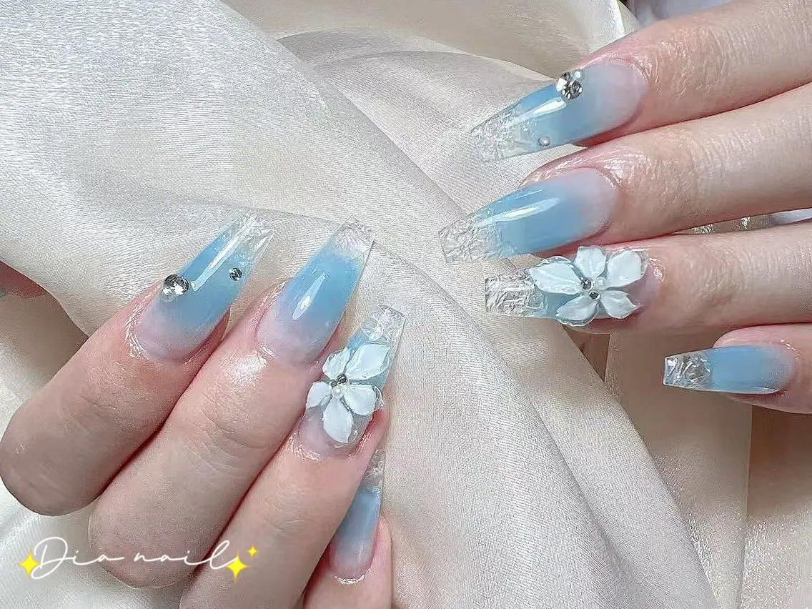 ネイル フットネイル 韓国ネイル レース マグネットネイル ニュアンスネイル ハンドネイル Dia nail サロンのネイルデザイン