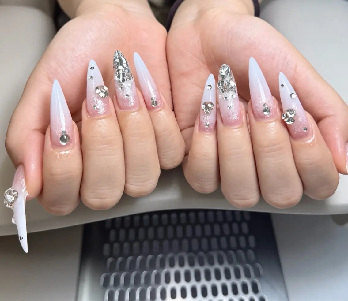ネイル 長さ出し フレンチネイル 韓国ネイル ロングネイル シンプルネイル ハンドネイル ハンドケア Mina Aurea Nailのネイルデザイン