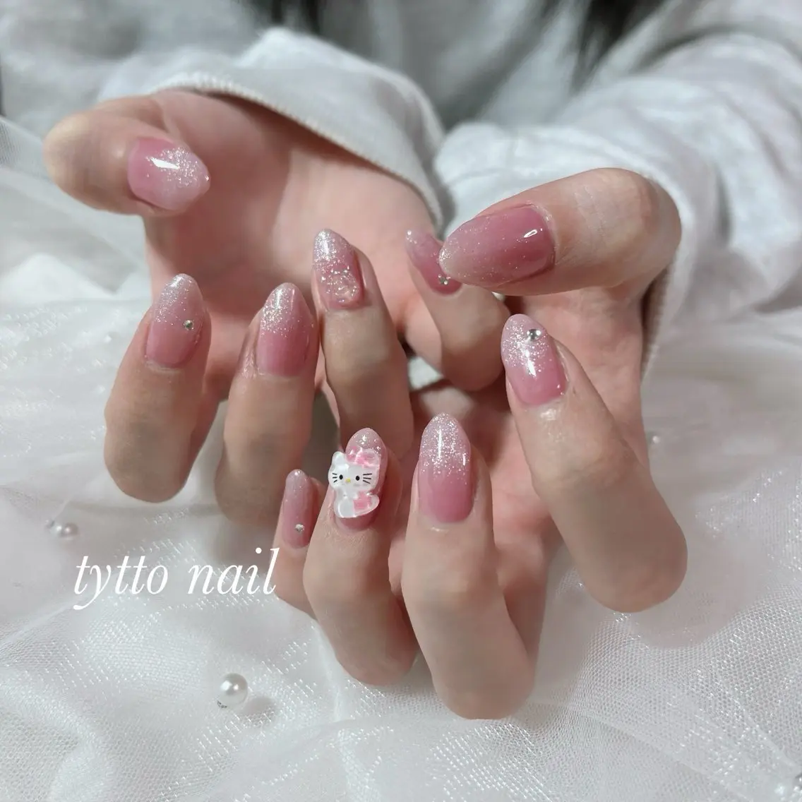 ネイル ガーリー キラキラネイル マグネットネイル ワンカラーネイル ピンク tytto nail ❤︎‪‪eri‪‪のネイルデザイン