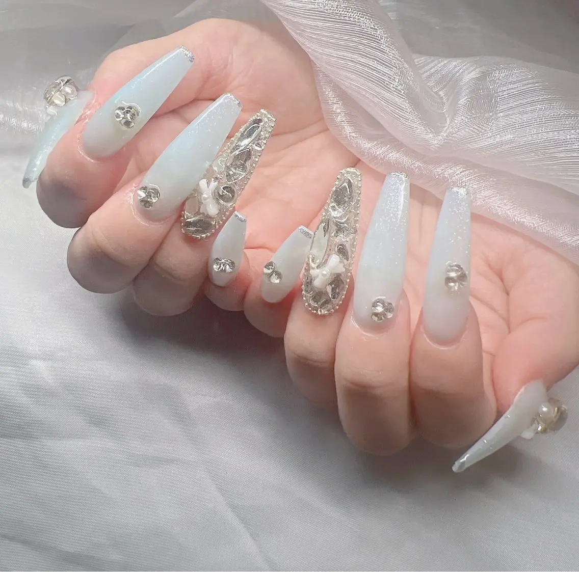 ネイル ハンドネイル Lee Nailsのネイルデザイン