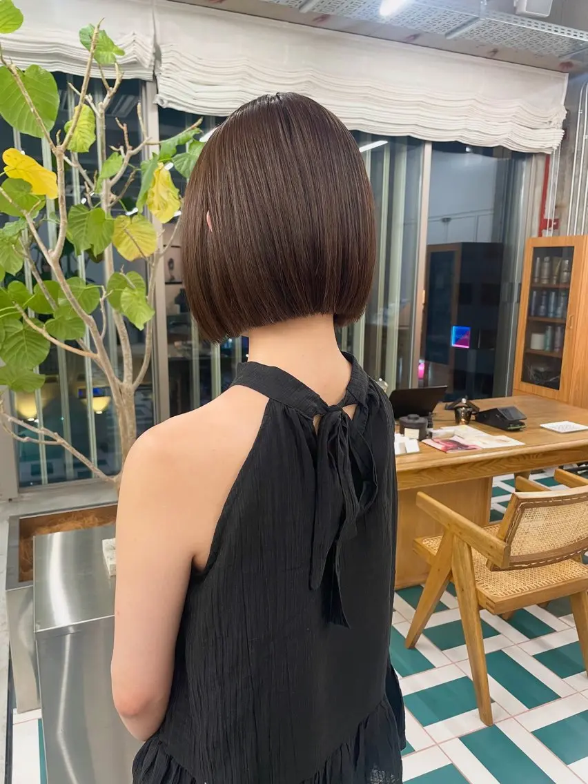 ショート カラー カット ヘアカラー トリートメント RIN🎀レイヤー/ ボブ/オリーブカラーのヘアスタイル