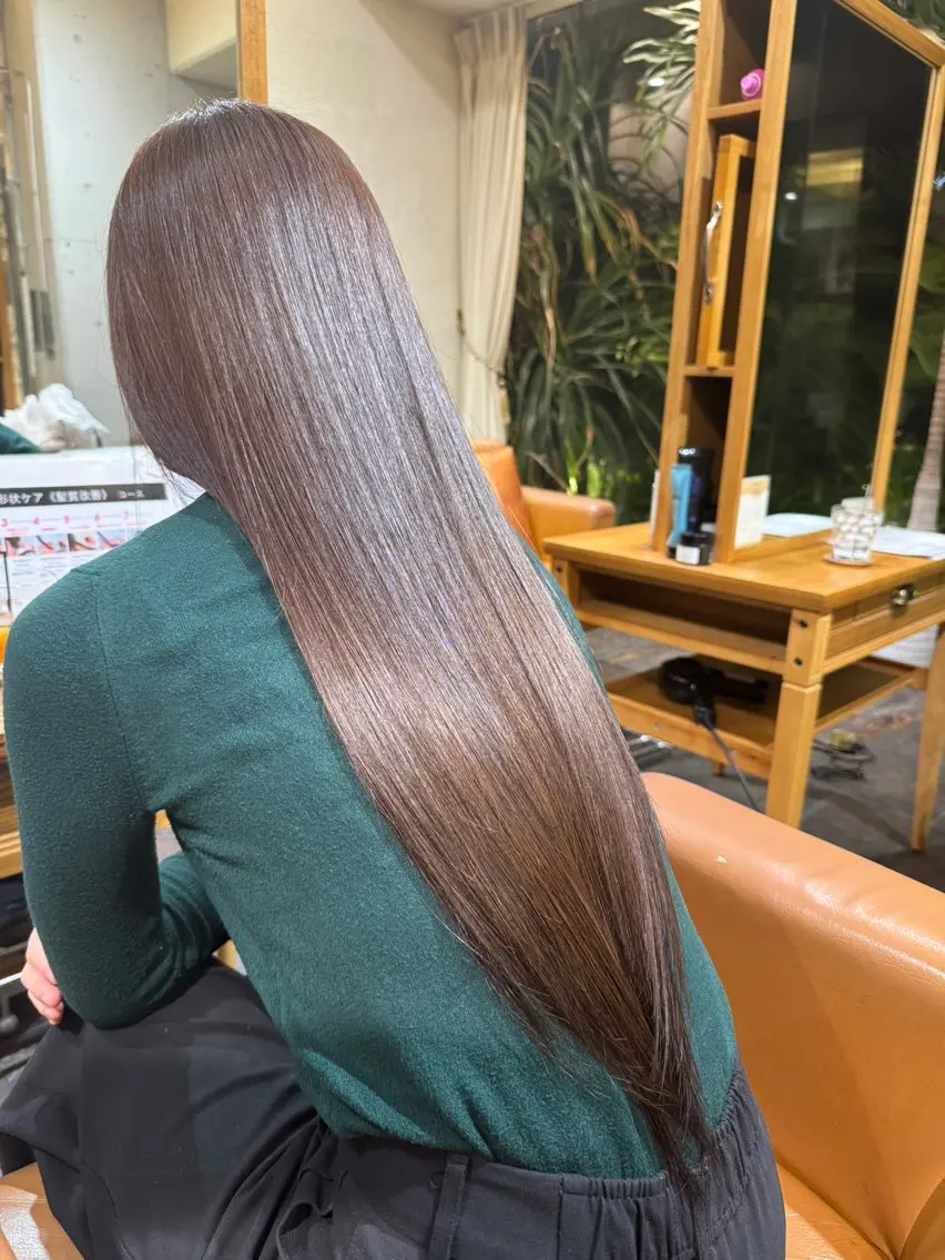 ロング カラー 西本 忠洋のヘアスタイル