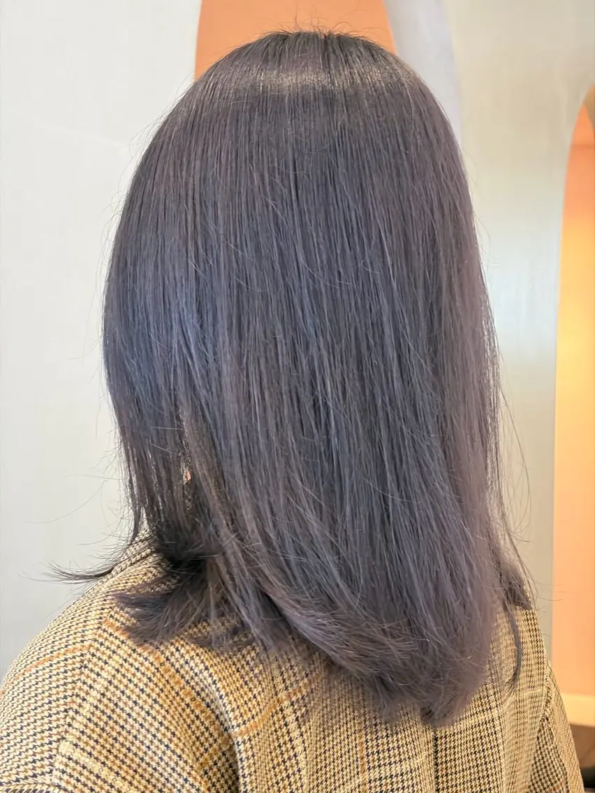 ミディアム カラー ブリーチ ケアブリーチ 透明感カラー グレージュ ラベンダーカラー ヘアカラー トリートメント 代官山│ハイトーン HBL│AZUKIのヘアスタイル