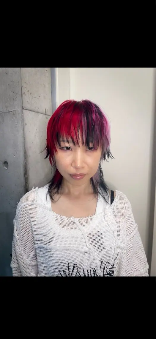 ミディアム カット ヘアカラー ハイトーン/ブリーチ /ウルフ⛓️MAKIのヘアスタイル