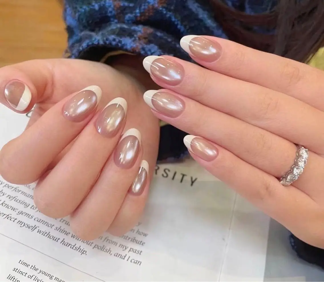 マグネット＋フレンチネイル💅の写真